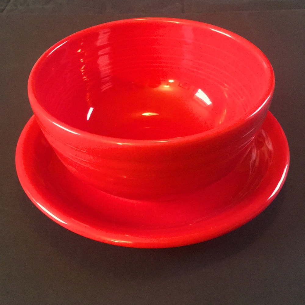 Fiesta scarlet bowl 22oz and salad plate 7.25” NWT